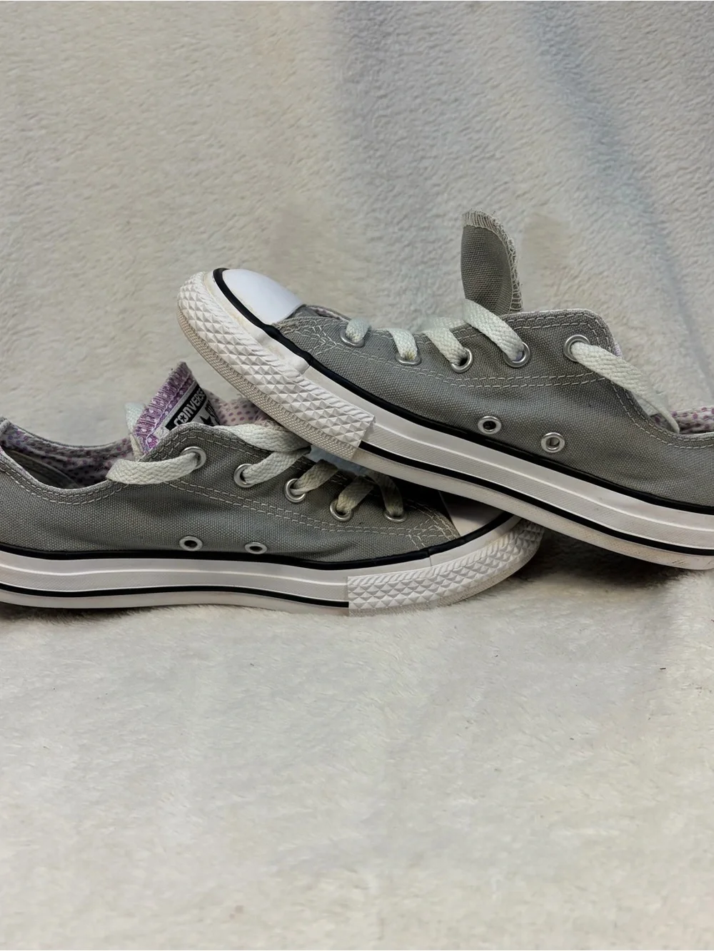 Converse Kids Low-Top Double Tongue Sneakers in Gray w/ Purple Polka Dot Youth 2